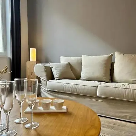 Chic 4 Personnes Hypercentre 5 Minutes Avenue De Champagne Apartment Epernay Exterior photo